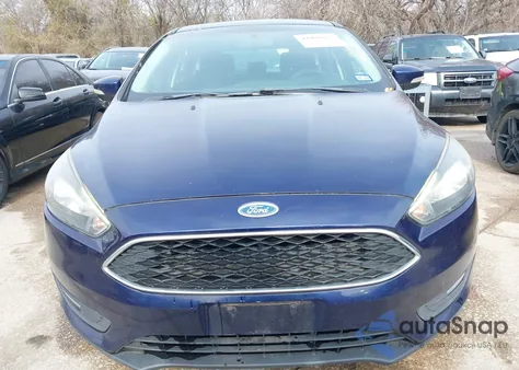 2017 Ford Focus Sel z USA, uszkodzony, nr VIN 1FADP3M22HL324352